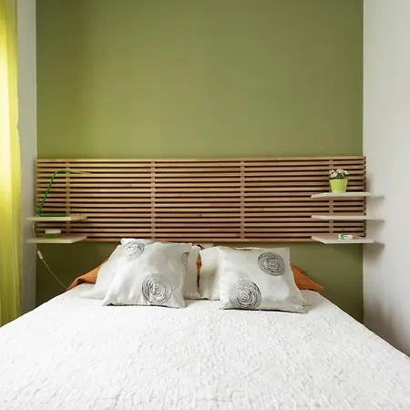 Urban Deluxe